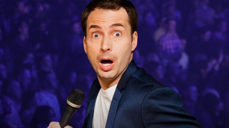 דניאל סטיופין במופע סטנד אפ